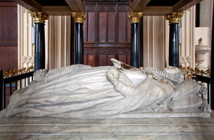Tomb effigy of Elizabeth I of England, 1606